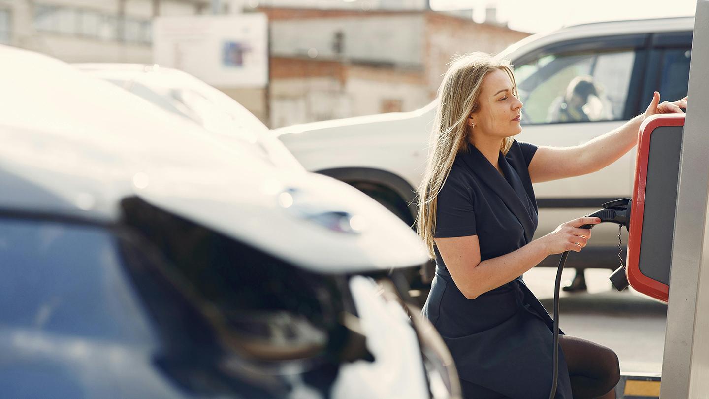 Владеть электричкой в Беларуси становится все дороже