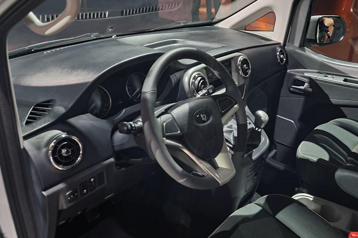 фургон внутри