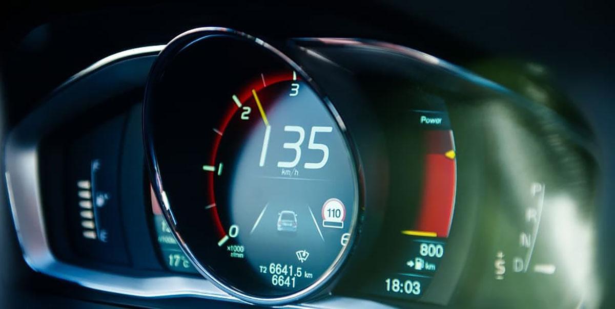 Система распознавания дорожных знаков на приборной панели