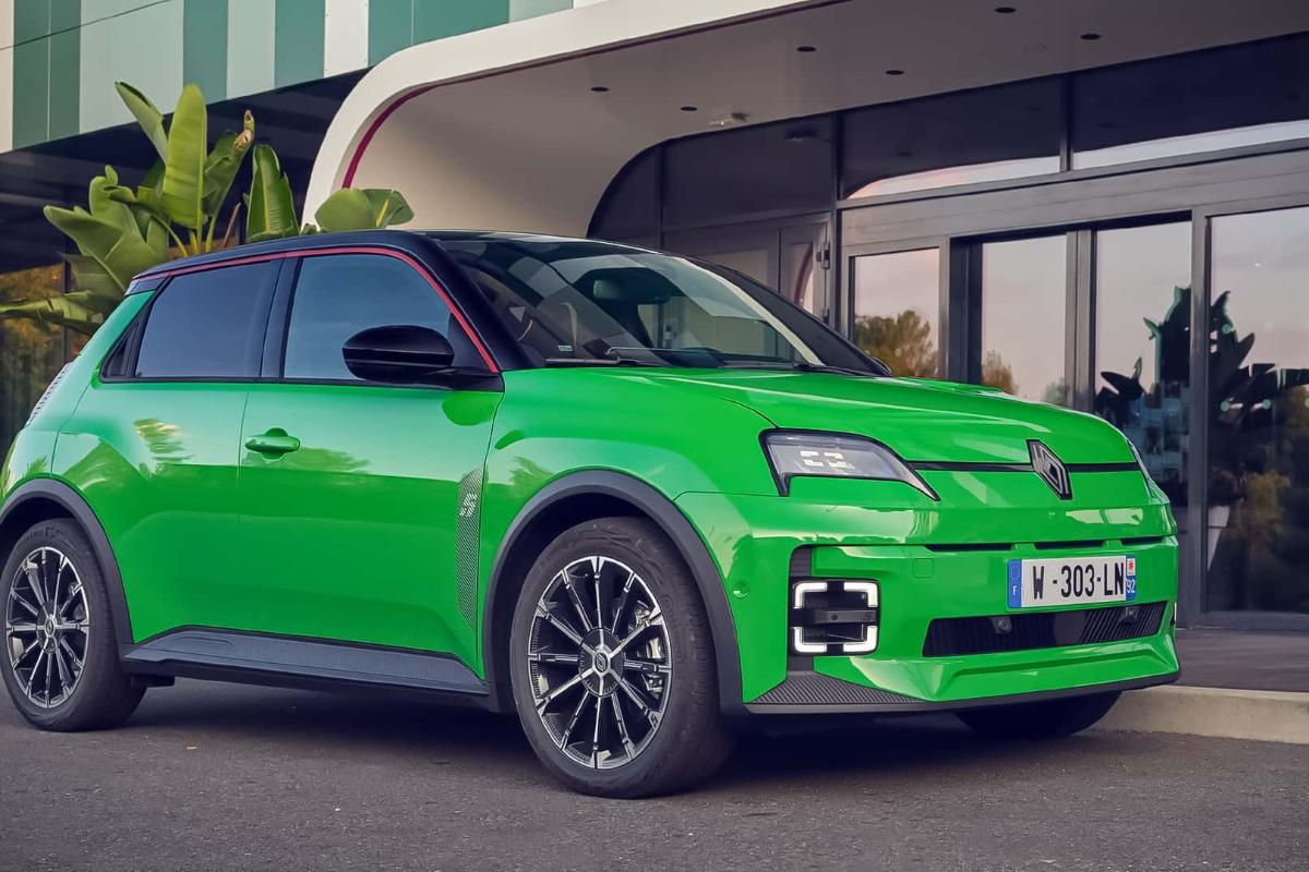 Renault 5 E-Tech electric (2024)