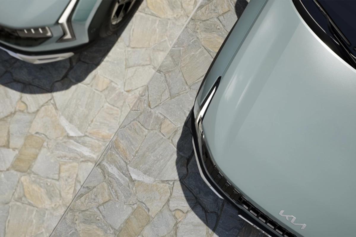 кроссовера Kia вид спереди