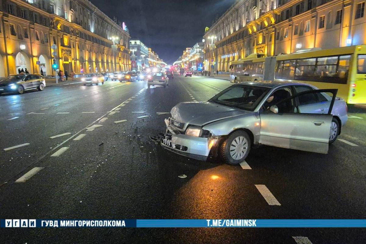 Audi из ДТП на пр-те Независимости в Минске