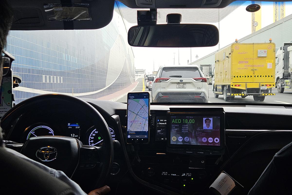 Такси в Дубае