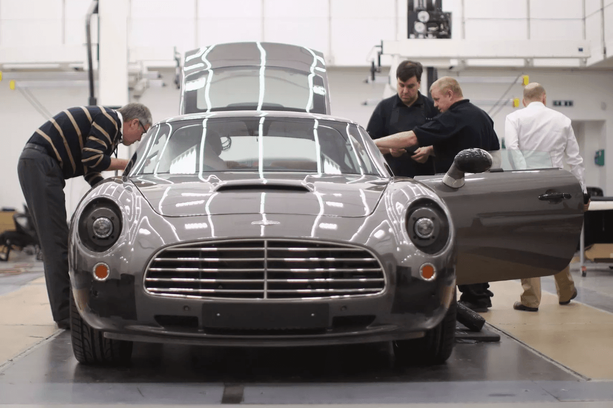 Aston Martin Speedback