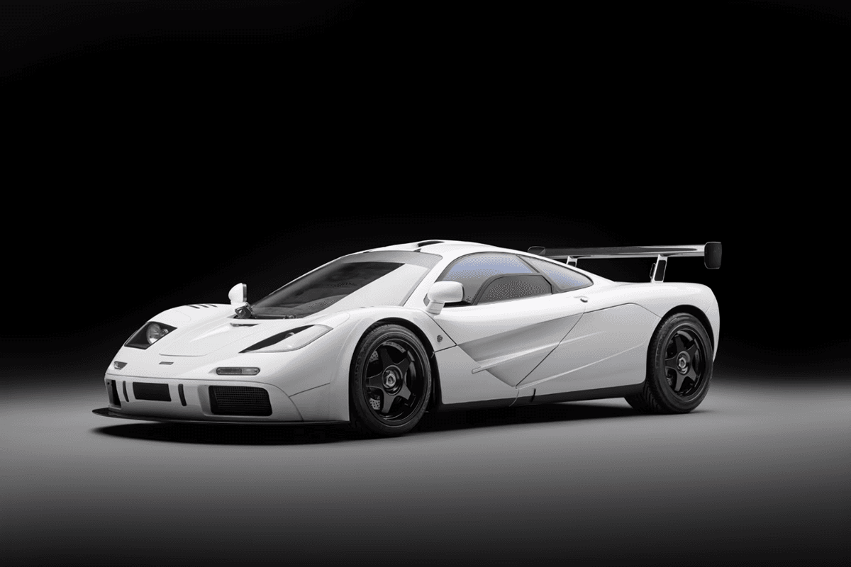 Суперкар McLaren F1