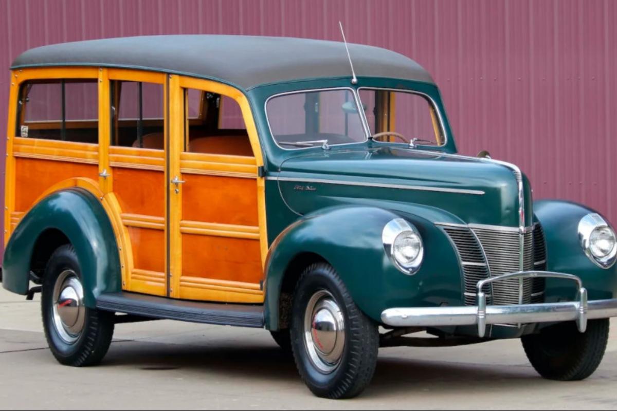 1940 Ford woody wagon