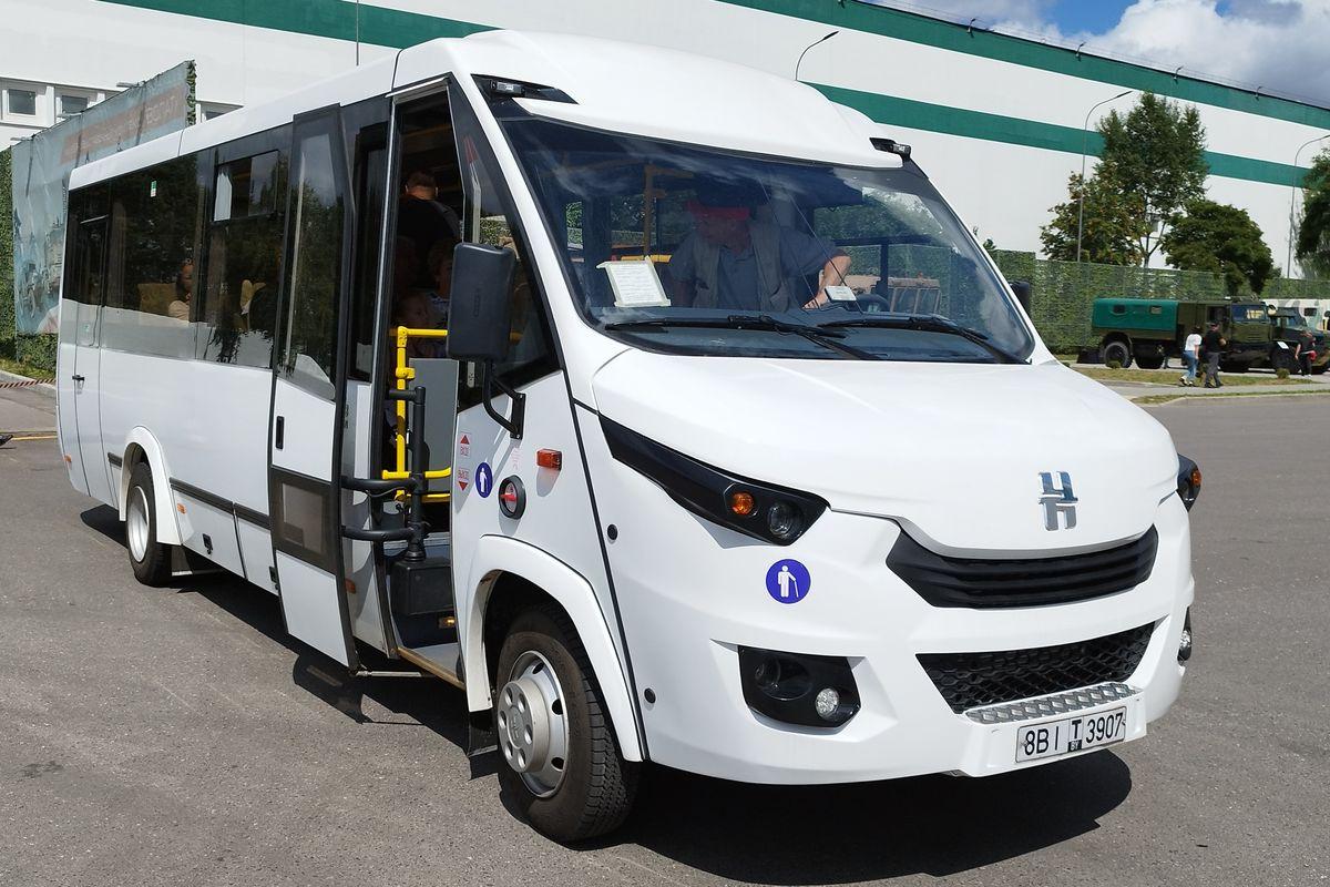 Пригородный автобус «Неман-420423» четвертого поколения