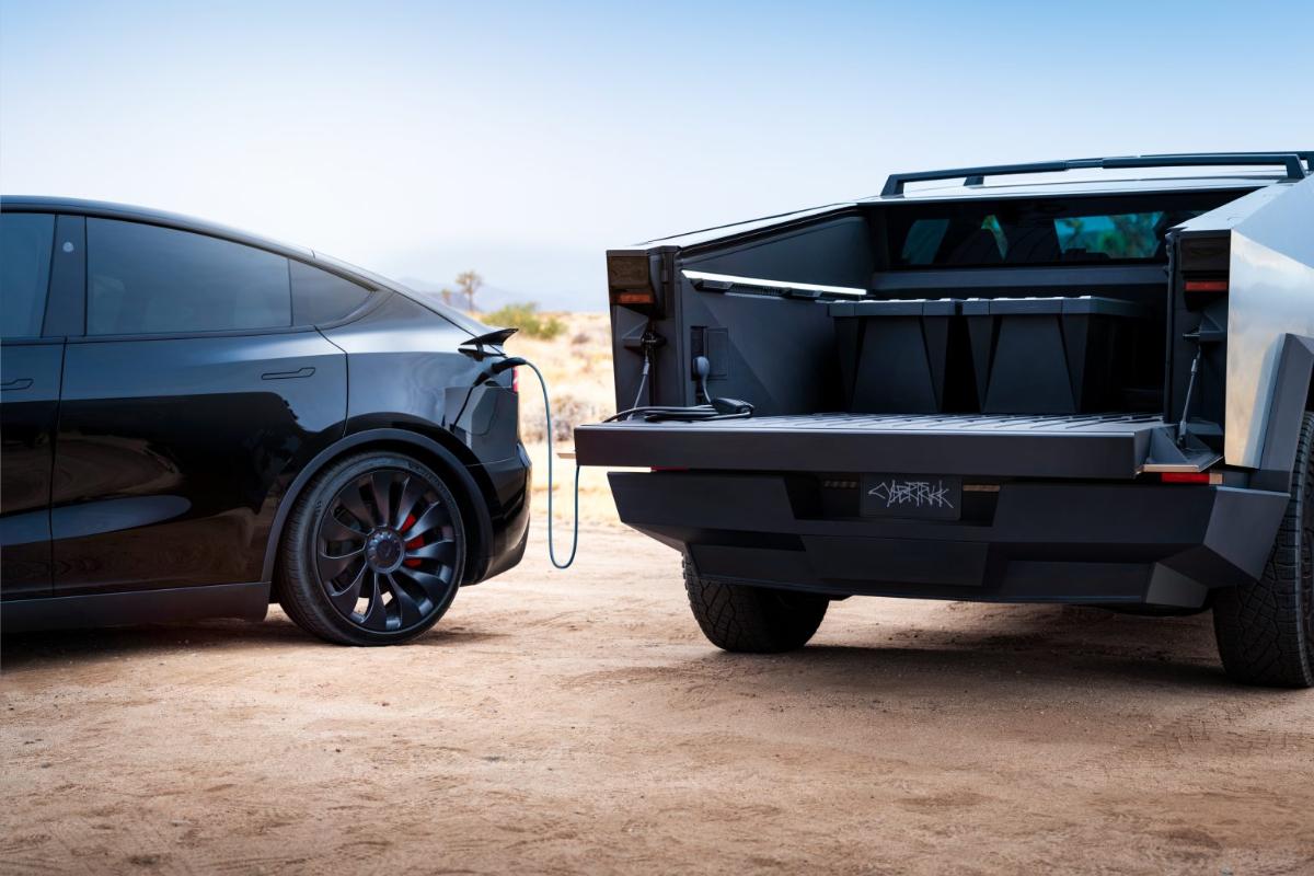 Технология Vehicle-to-Vehicle (V2V) Tesla Cybertruck