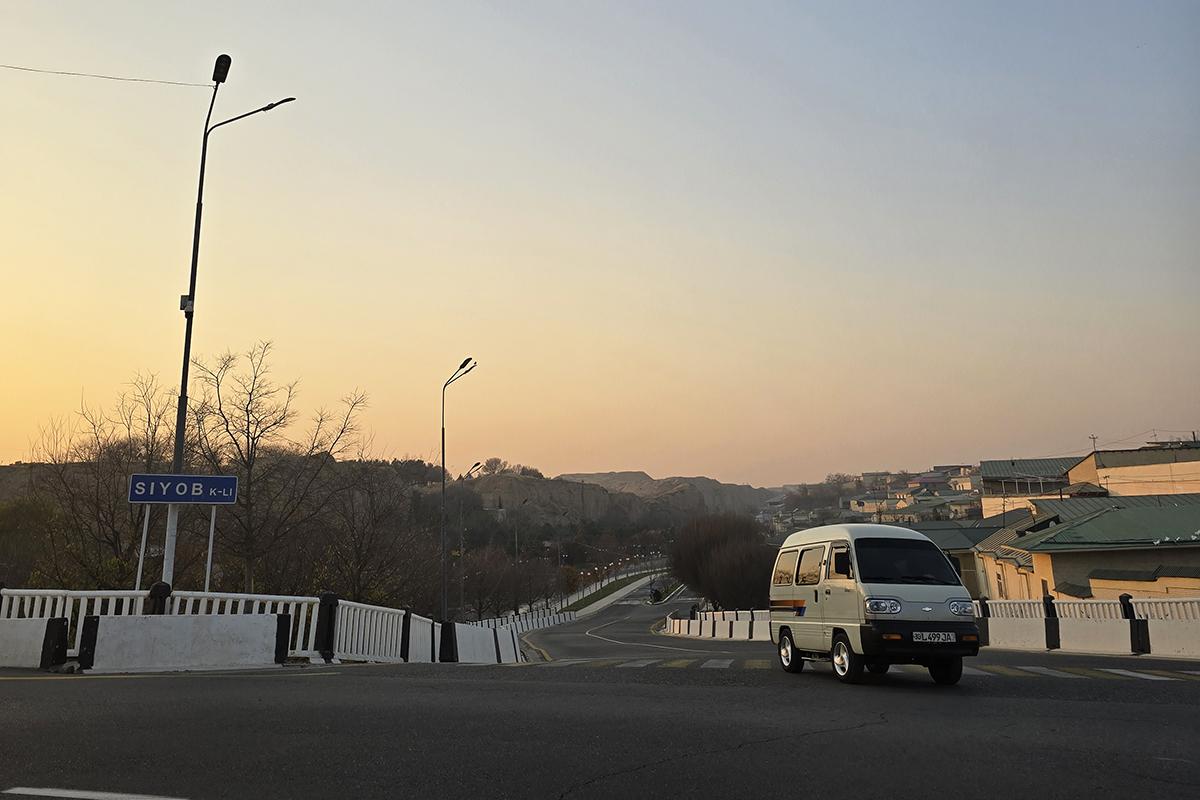 Дорога в Узбекистане