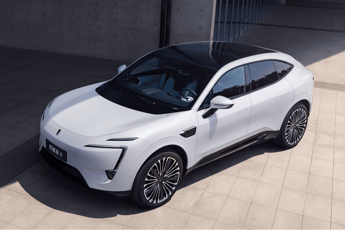 Кроссовер AVATR 11