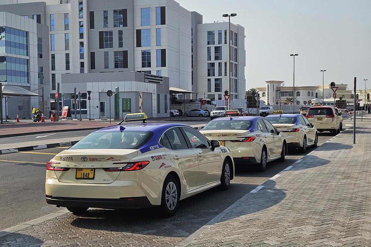 Такси в Дубае