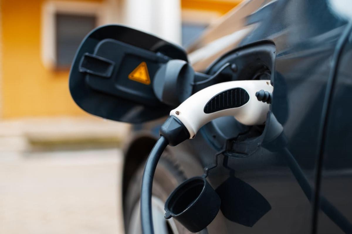 Зарядка электромобиля