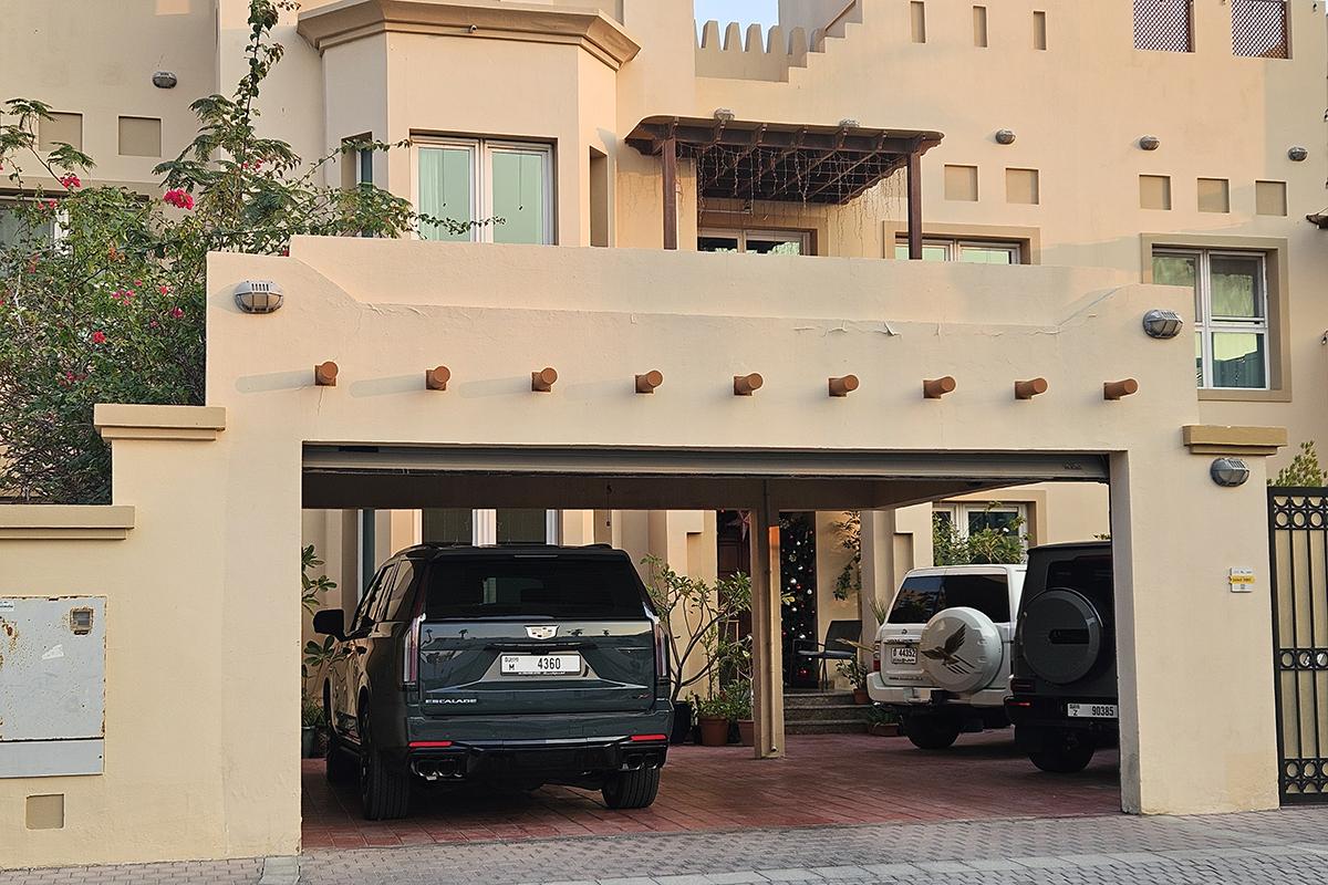 Автомобили жителей ОАЭ