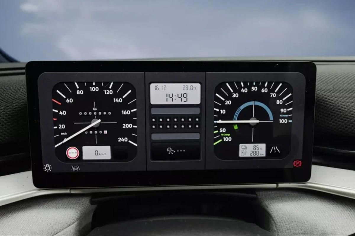 Приборная панель обновленного VW ID.Polo