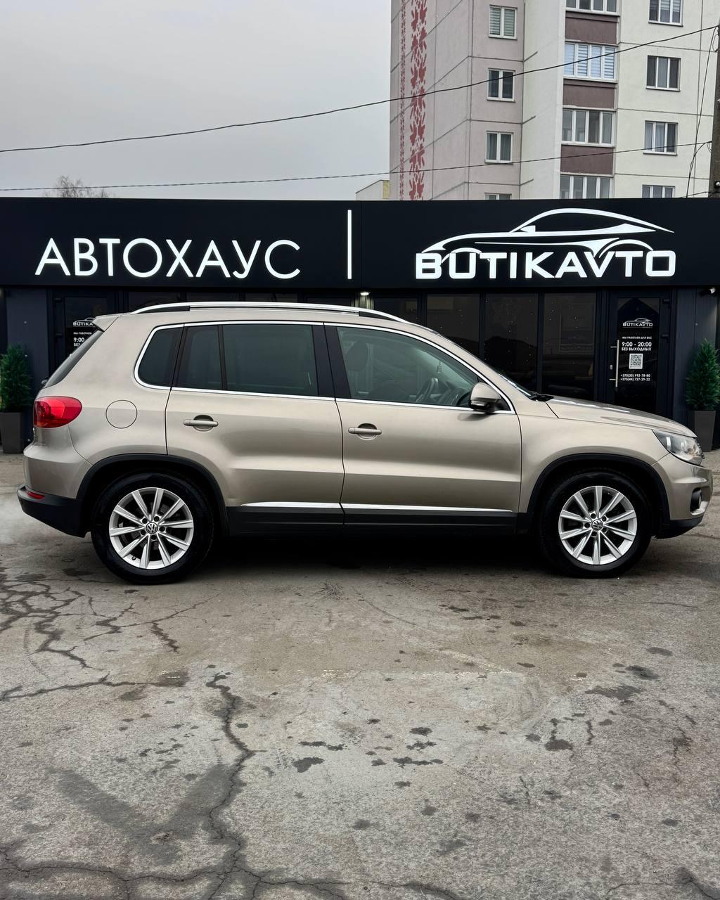 Volkswagen Tiguan I · Рестайлинг , 2012 г., автомат, бензин - фото 8