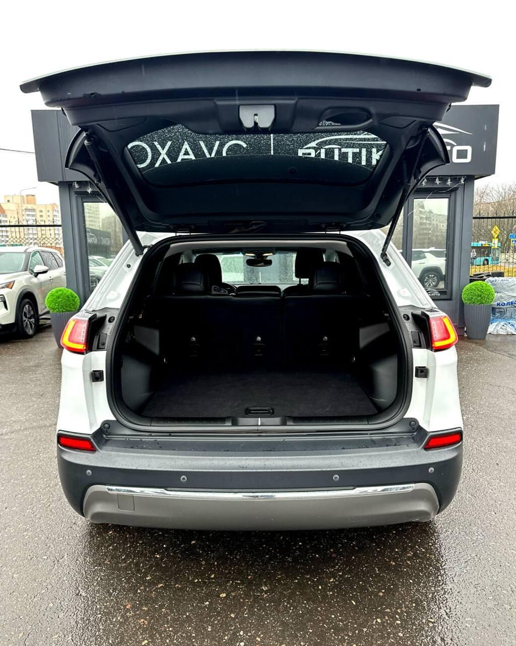 Jeep Cherokee KL · Рестайлинг , 2018 г., автомат, бензин - фото 14