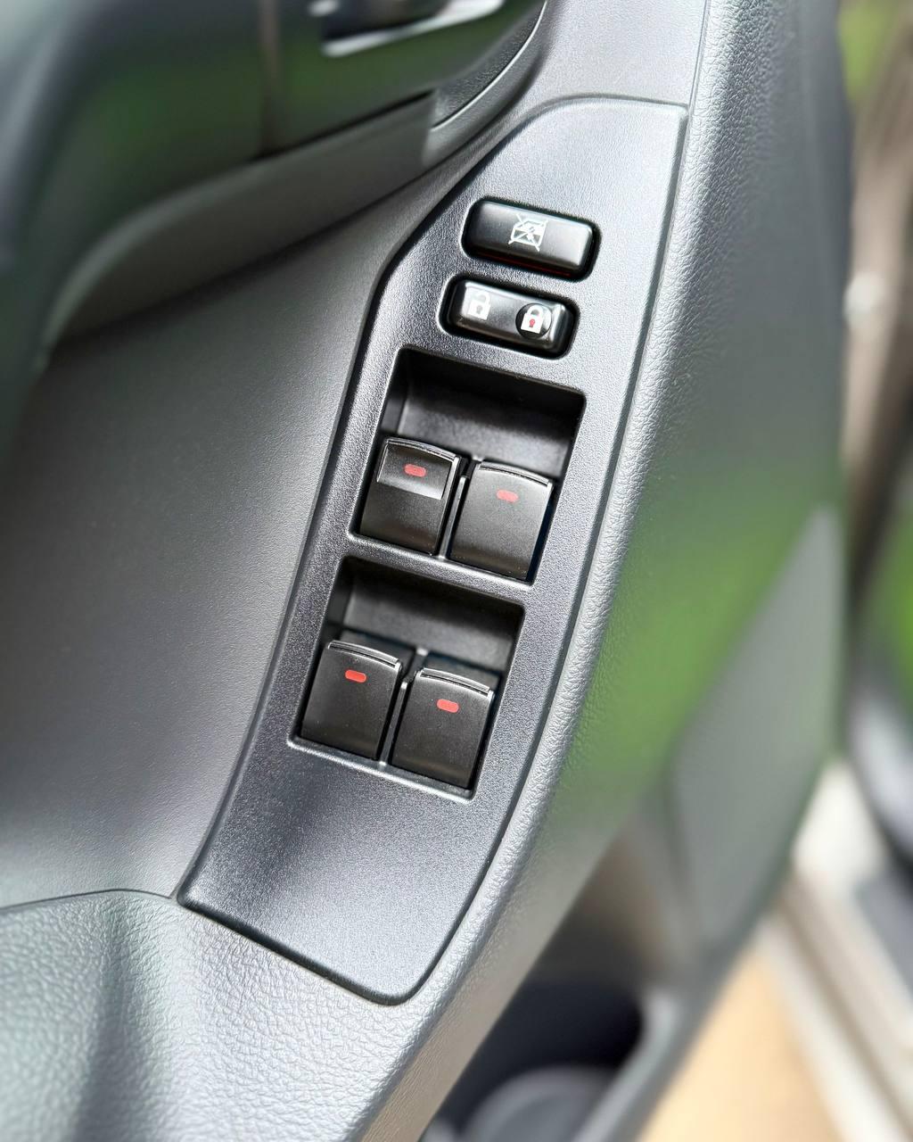 Toyota Verso I · Рестайлинг , 2014 г., механика, дизель - фото 9