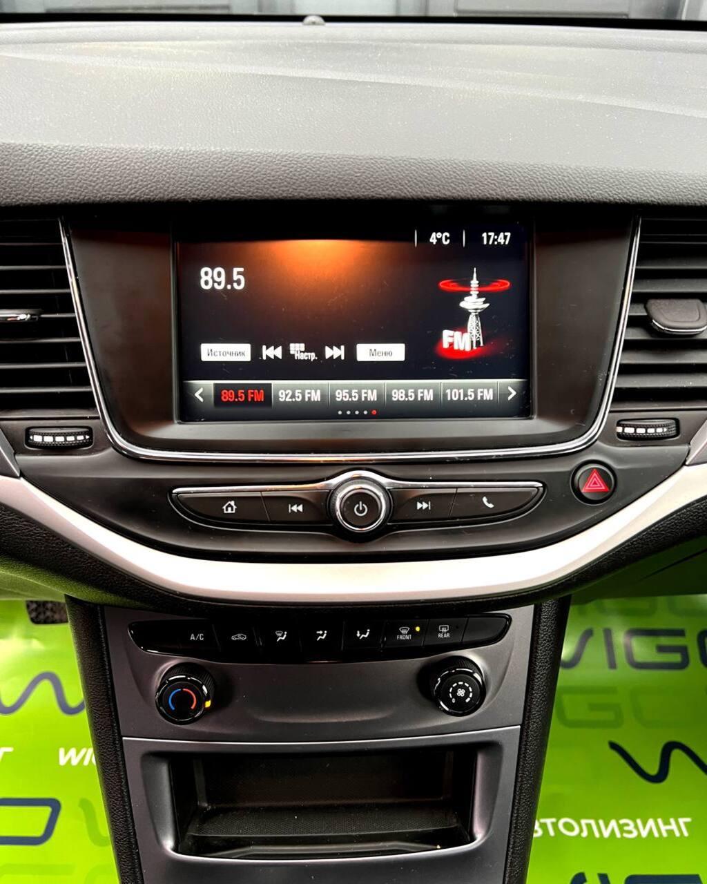 Opel Astra K · Рестайлинг , 2021 г., механика, бензин - фото 16