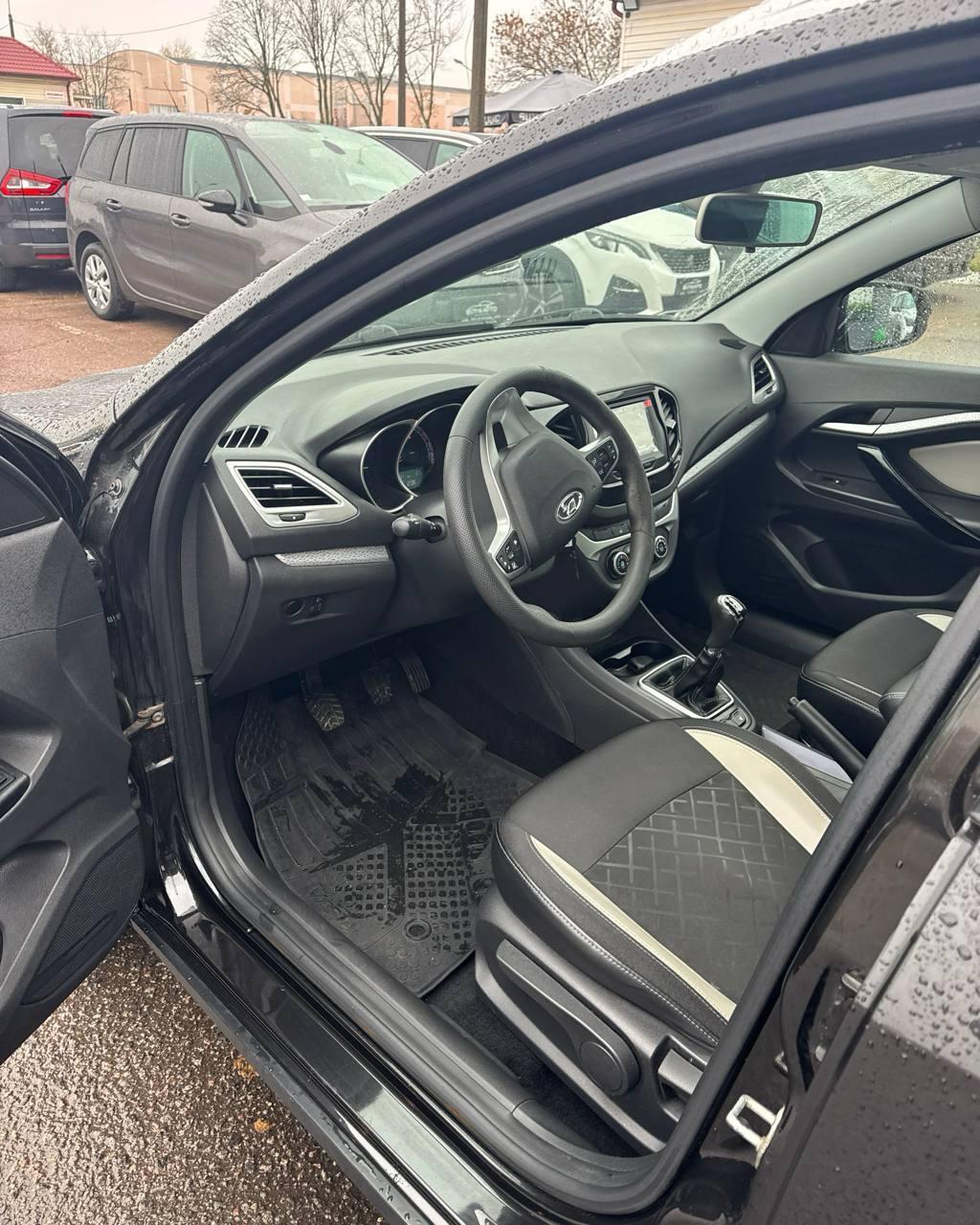 Lada (ВАЗ) Vesta Cross I , 2018 г., механика, бензин  - фото 10