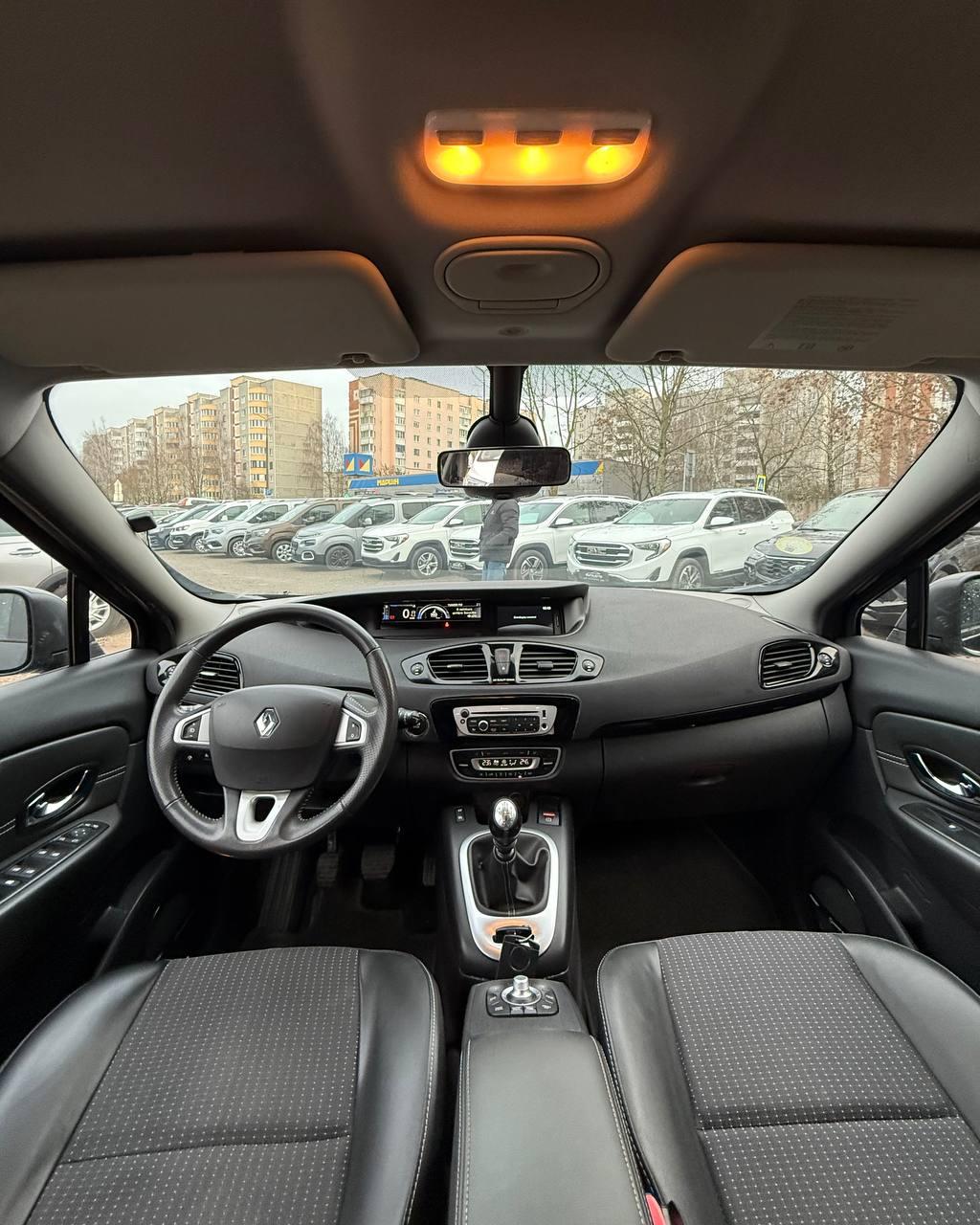 Renault Scenic III · Рестайлинг , 2012 г., механика, дизель - фото 9