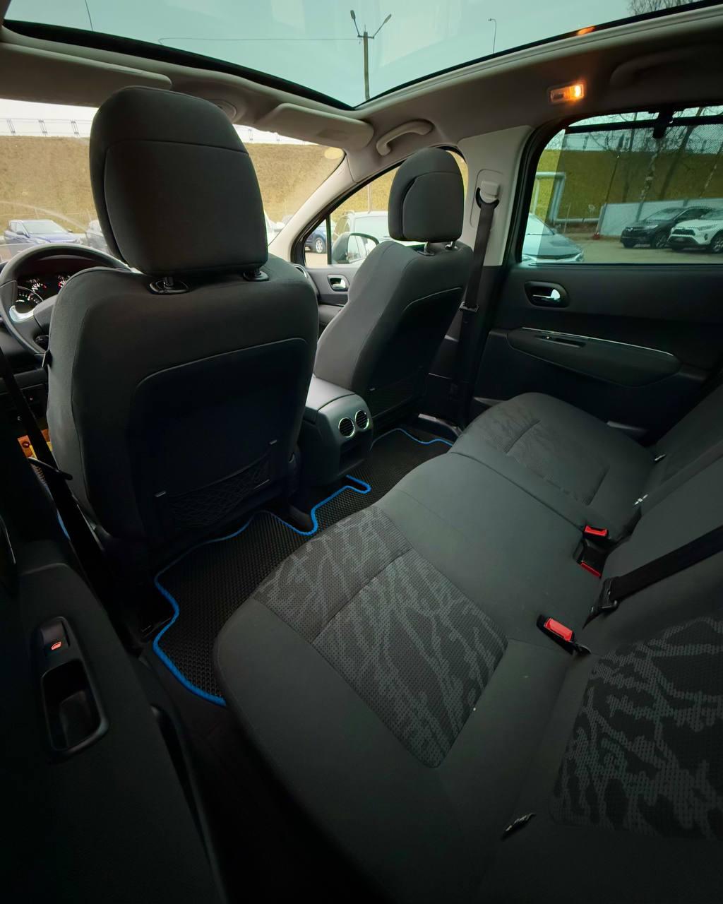 Peugeot 3008 I · Рестайлинг , 2014 г., механика, дизель - фото 13