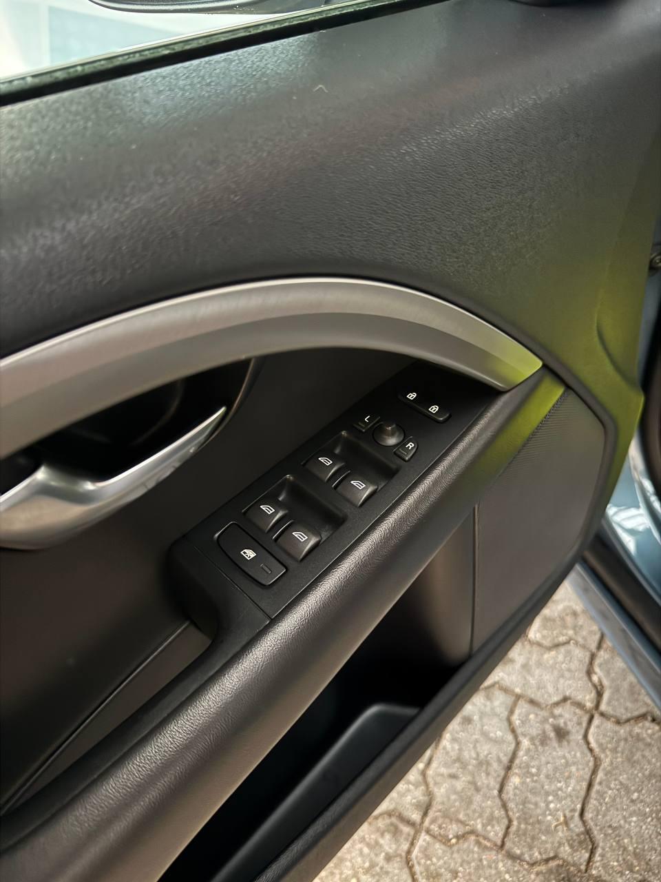 Volvo V70 III · Рестайлинг , 2013 г., робот, дизель - фото 9