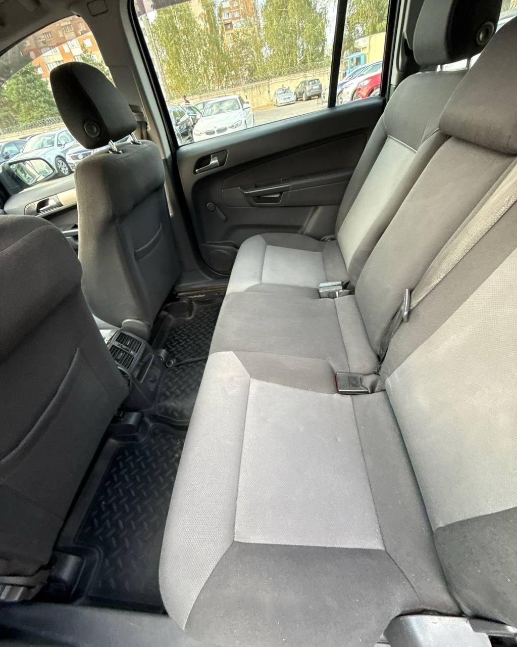 Opel Zafira B , 2008 г., механика, бензин - фото 9