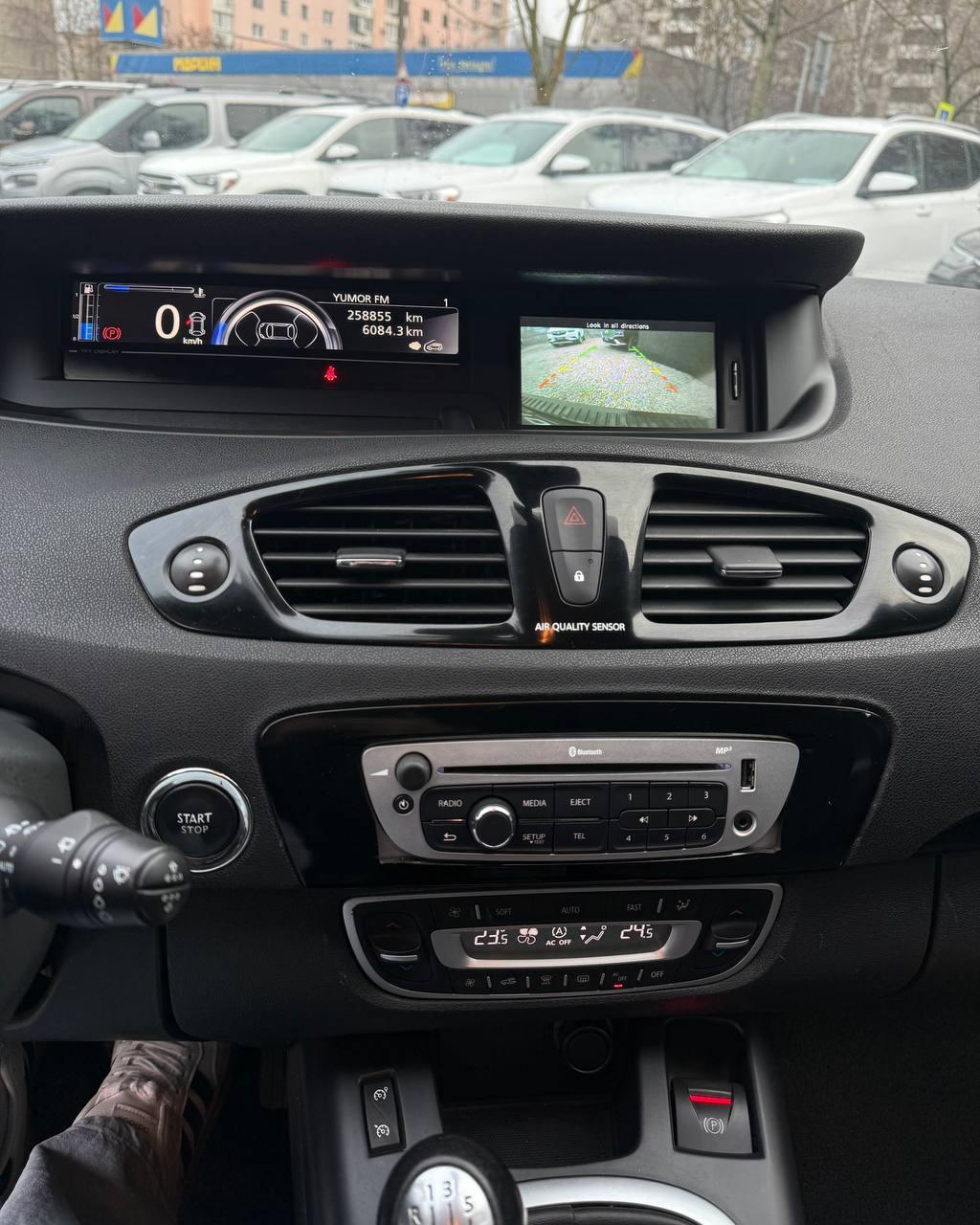 Renault Scenic III · Рестайлинг , 2012 г., механика, дизель - фото 10