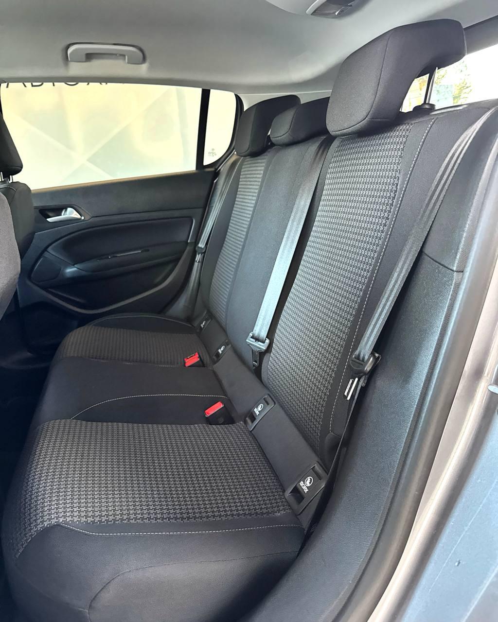 Peugeot 308 T9 · Рестайлинг , 2020 г., механика, бензин - фото 13