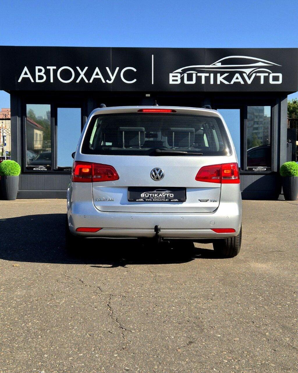 Volkswagen Touran I · 2-й рестайлинг , 2010 г., механика, дизель - фото 5