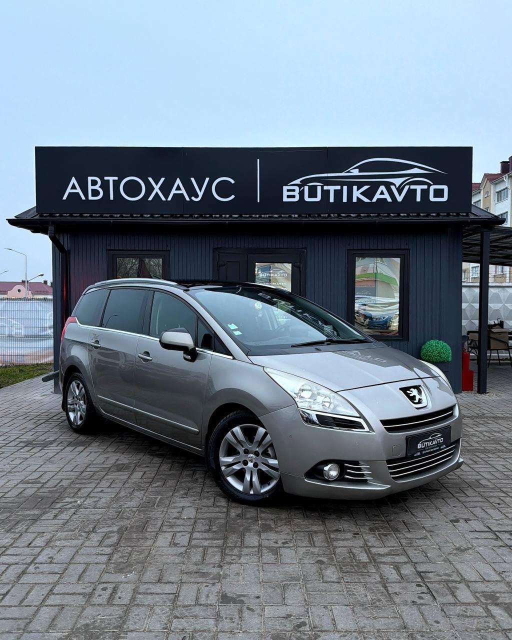 Peugeot 5008 I , 2011 г., механика, дизель
