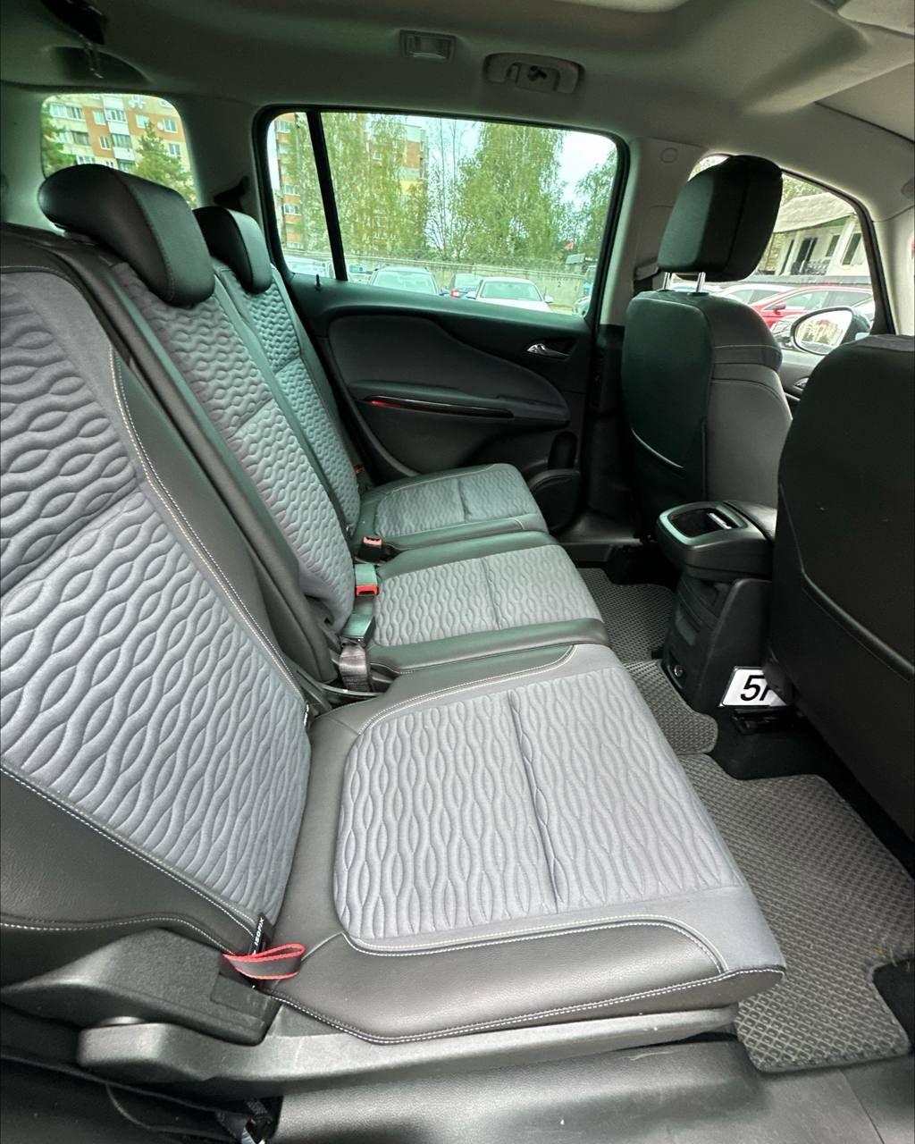 Opel Zafira C , 2014 г., механика, дизель - фото 11