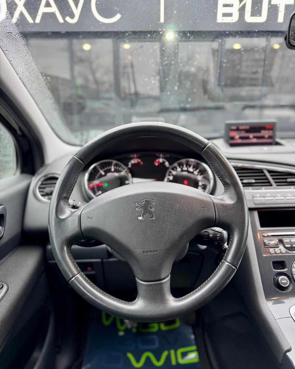 Peugeot 5008 I , 2011 г., механика, дизель - фото 15