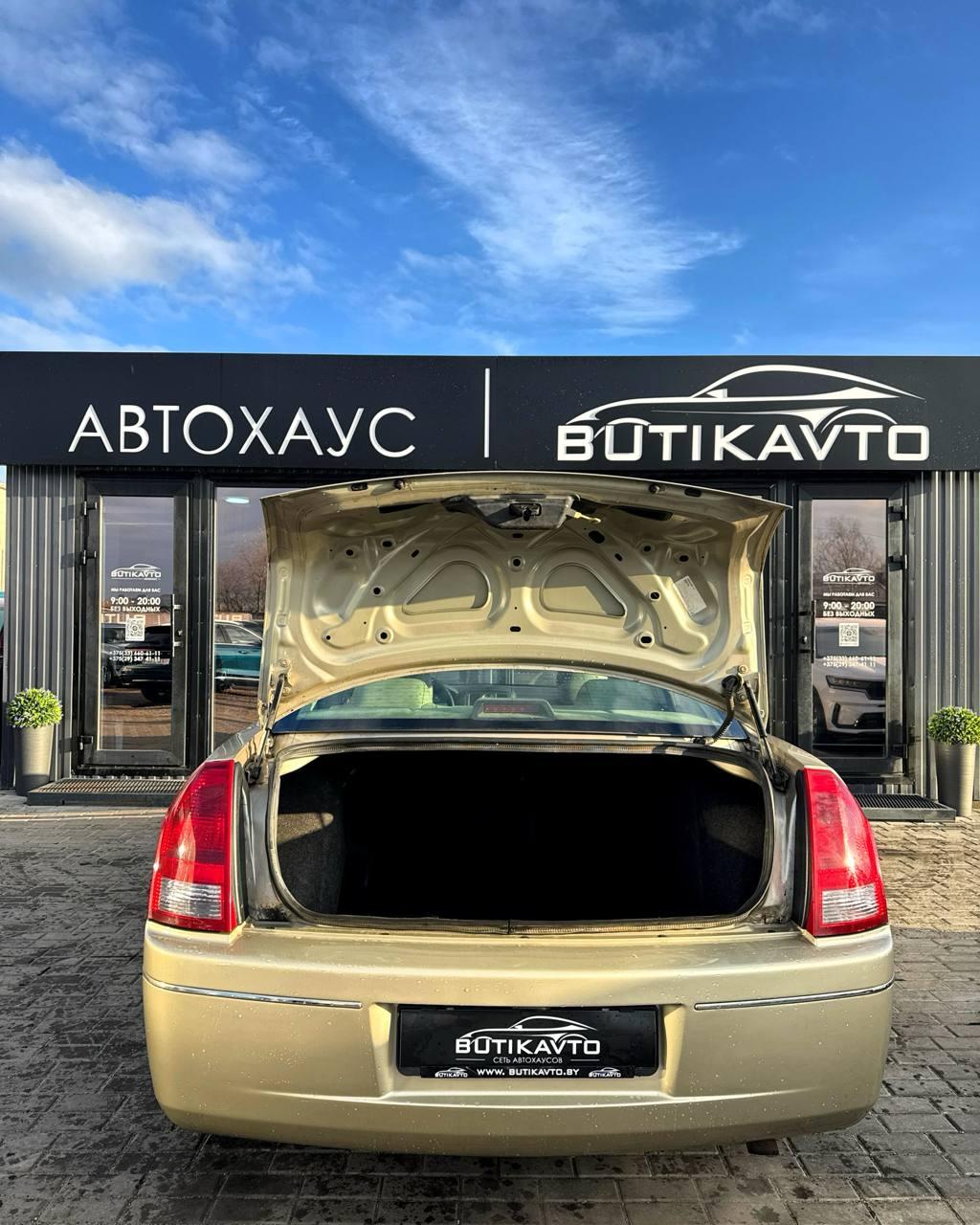 Chrysler 300C I , 2006 г., автомат, бензин - фото 12