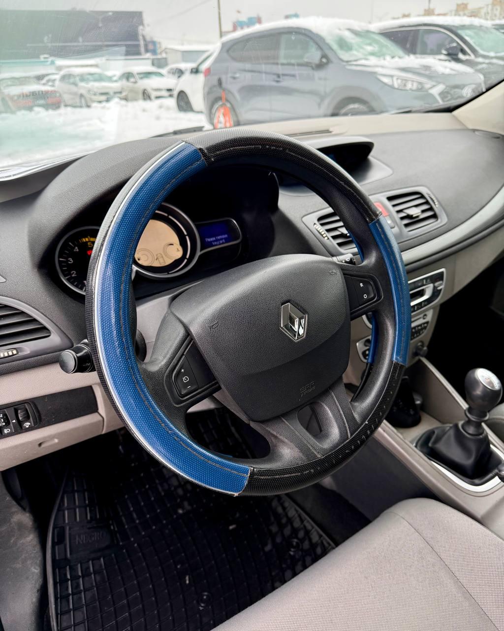 Renault Megane III , 2009 г., механика, дизель - фото 11