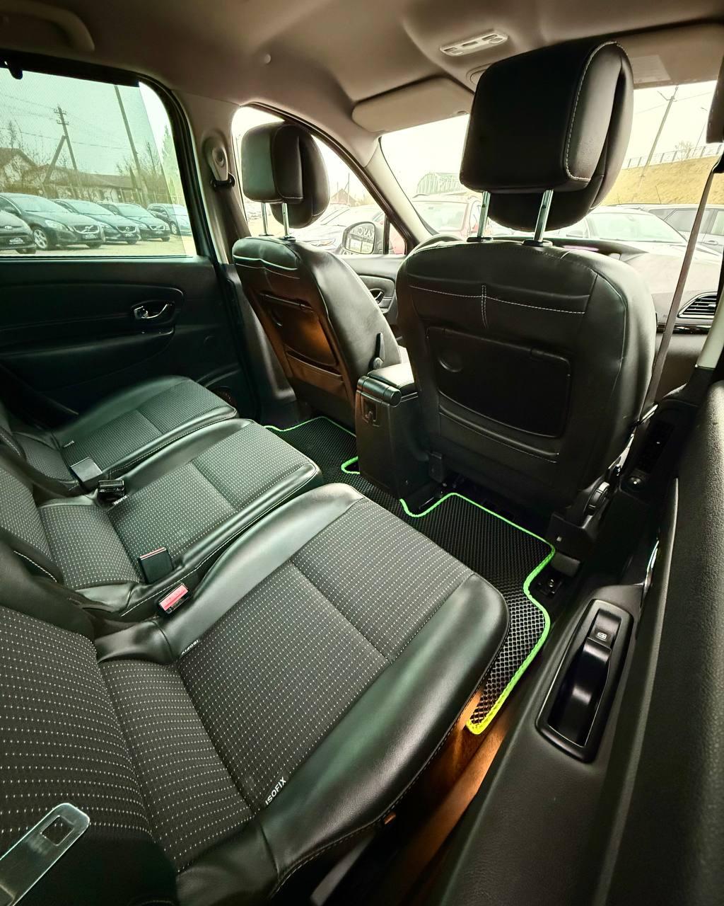 Renault Scenic III · Рестайлинг , 2013 г., механика, дизель - фото 13