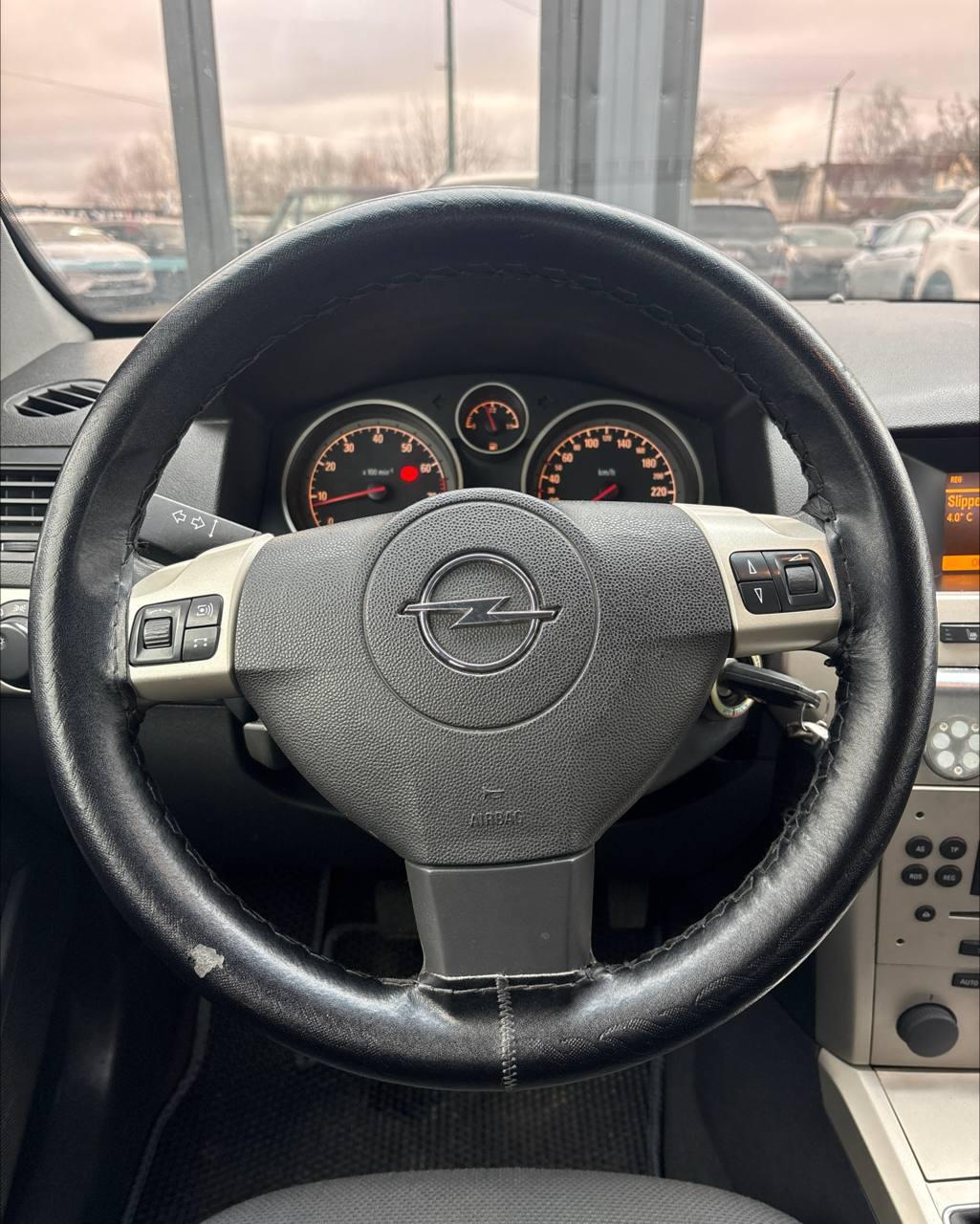 Opel Astra H · Рестайлинг , 2007 г., механика, бензин - фото 14