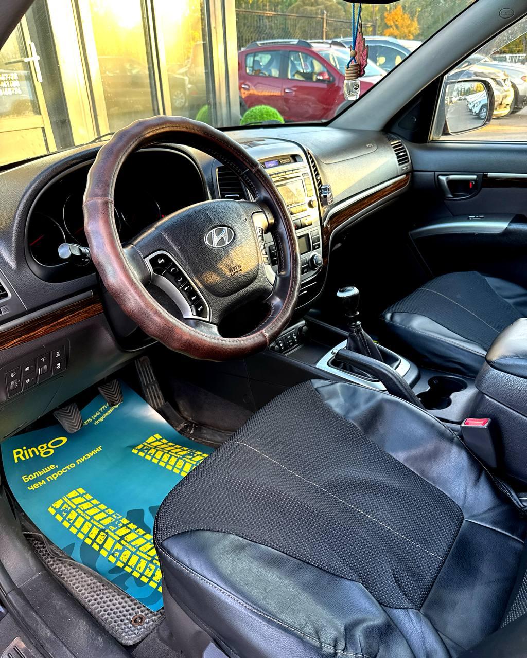 Hyundai Santa Fe CM · Рестайлинг , 2010 г., механика, дизель - фото 9