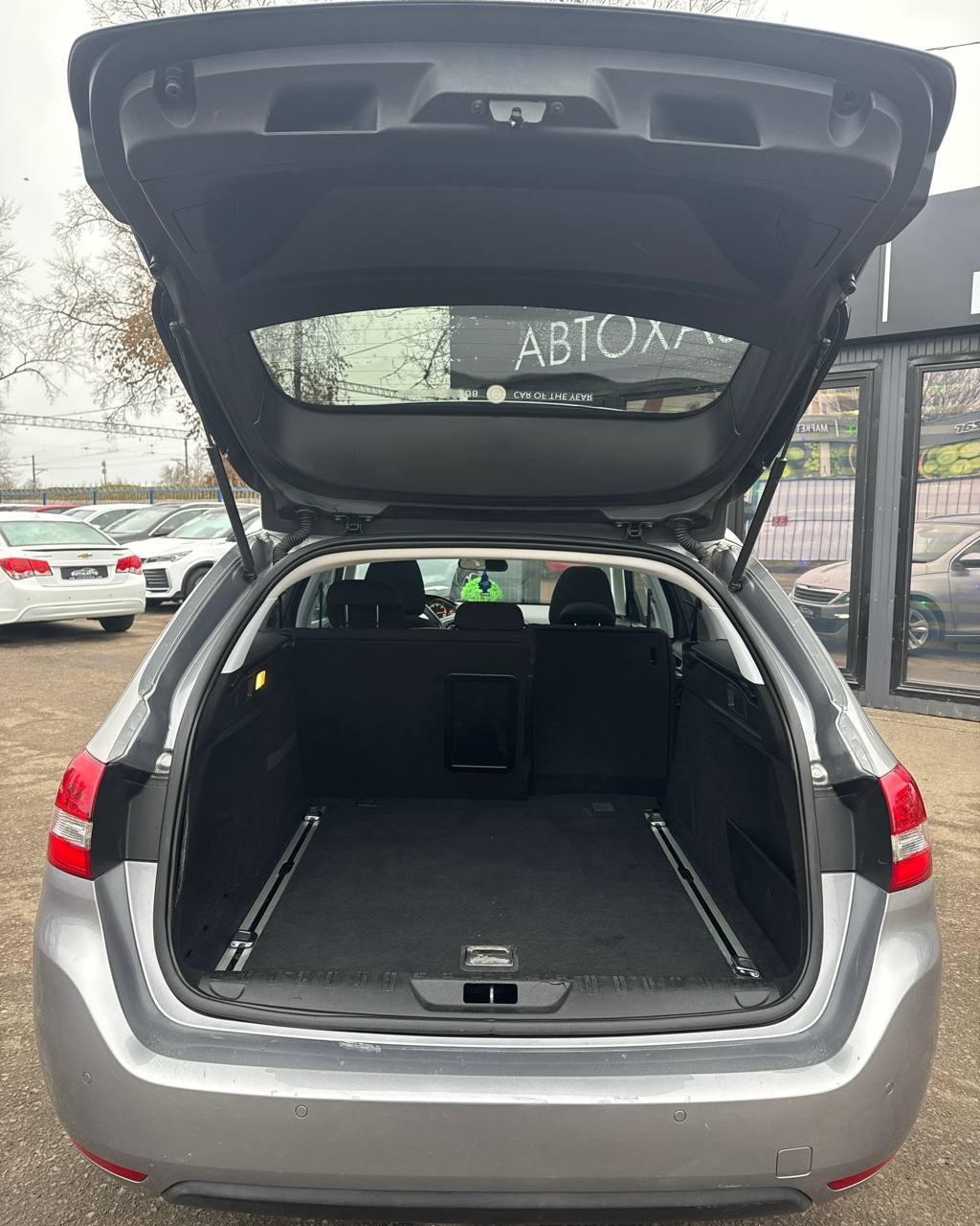 Peugeot 308 T9 , 2014 г., механика, дизель - фото 13