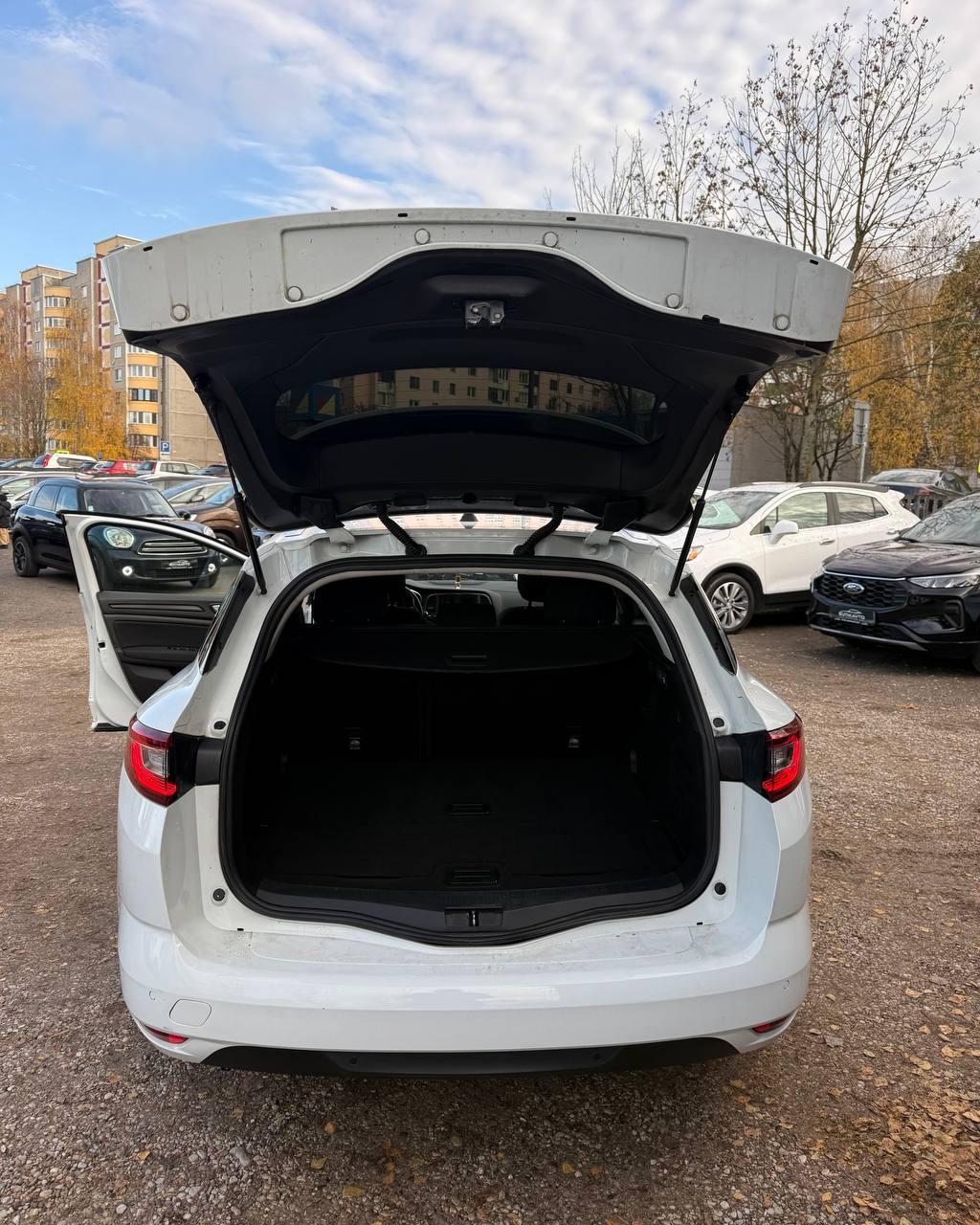 Renault Megane IV , 2020 г., механика, дизель - фото 13