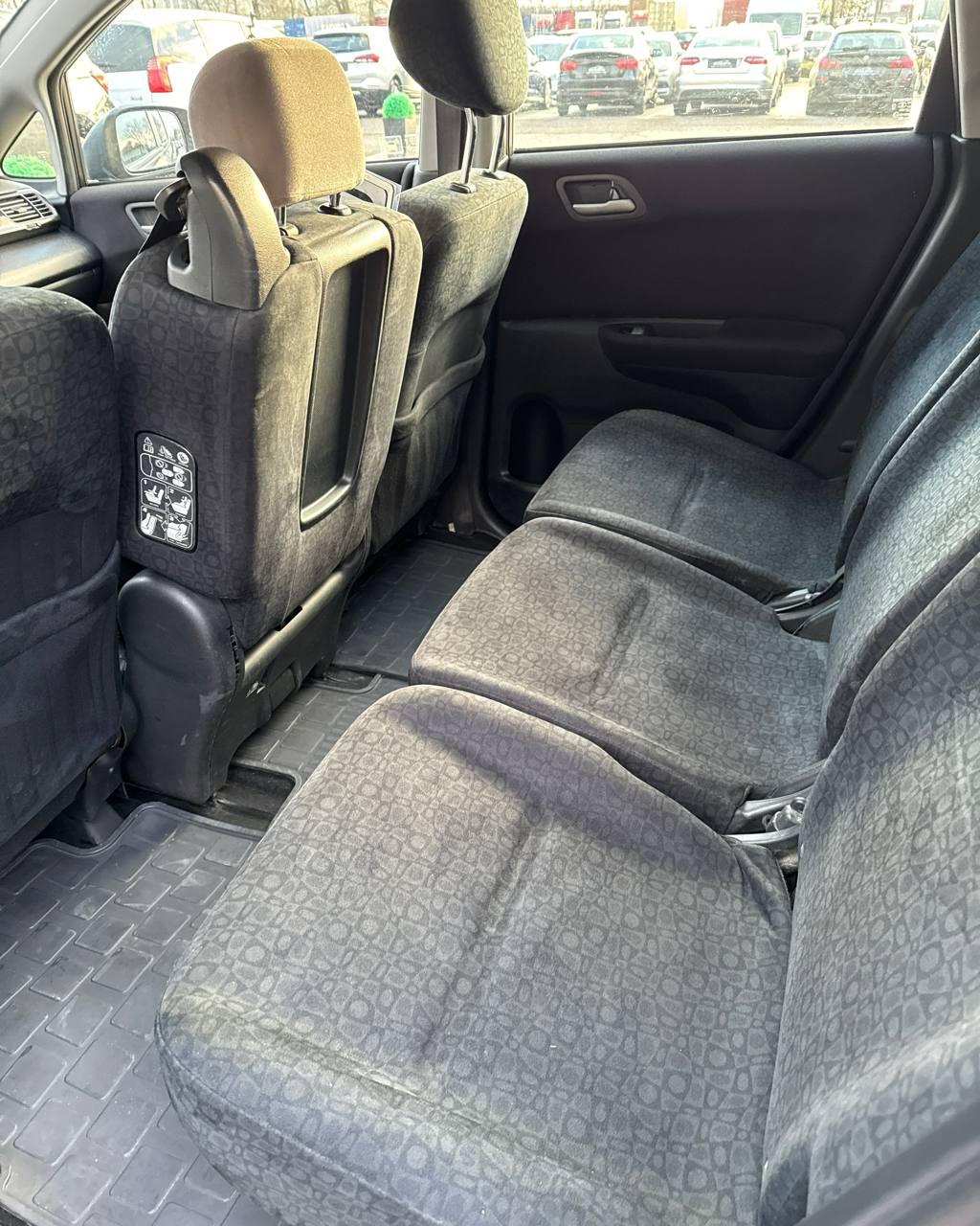 Honda FR-V I , 2005 г., механика, бензин - фото 11