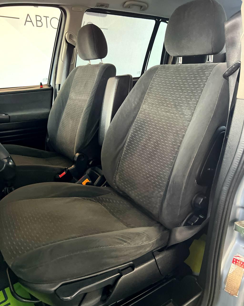 Opel Zafira A · Рестайлинг , 2003 г., механика, дизель - фото 10