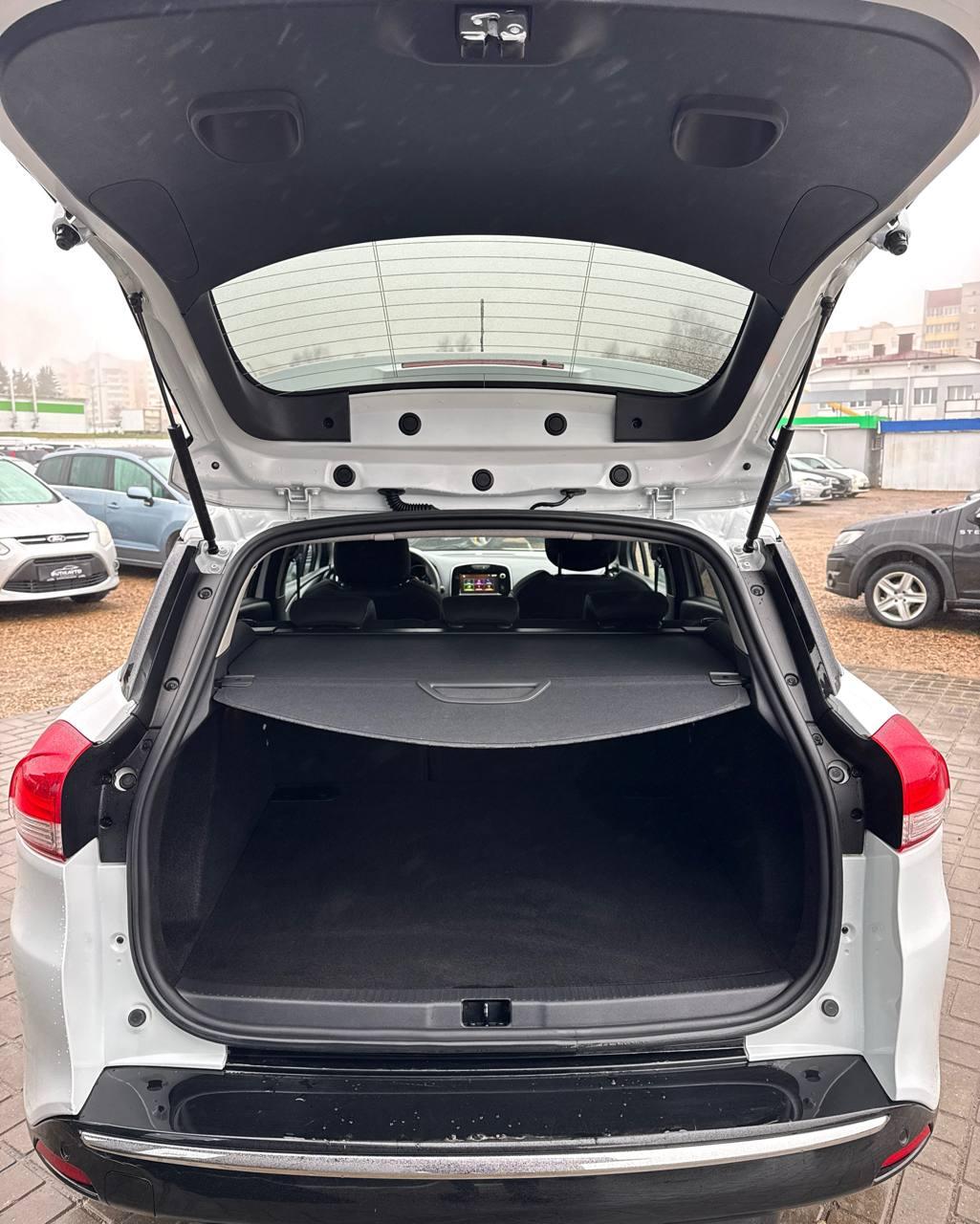 Renault Clio IV · Рестайлинг , 2019 г., механика, бензин - фото 18