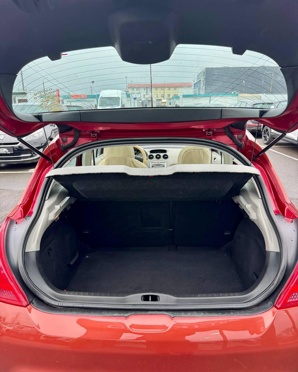 Peugeot 308 T7 , 2008 г., механика, бензин - фото 14