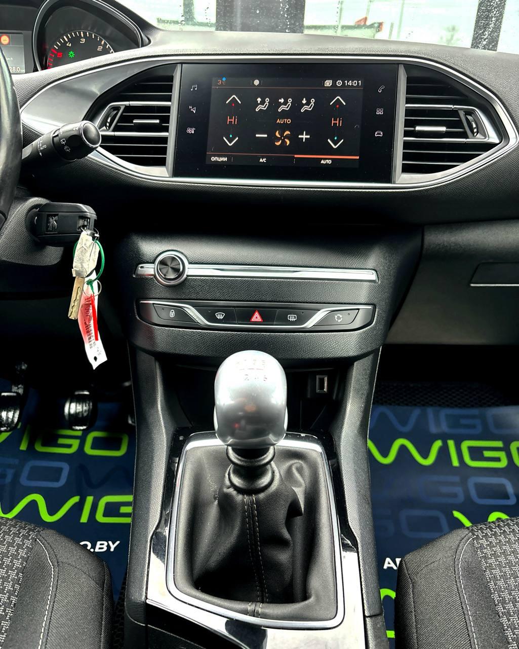 Peugeot 308 T9 · Рестайлинг , 2018 г., механика, дизель - фото 14