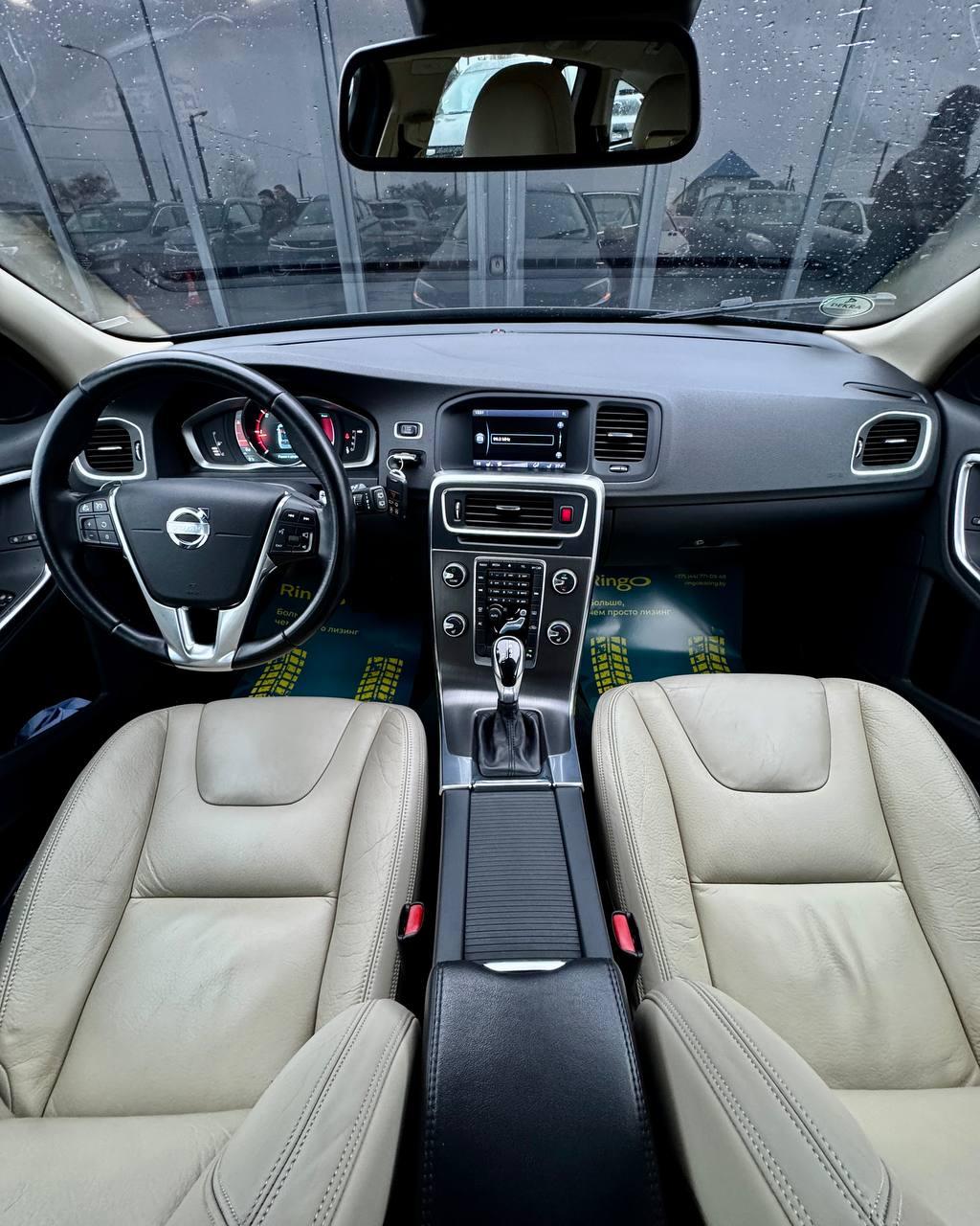 Volvo V60 I · Рестайлинг , 2013 г., робот, дизель - фото 9