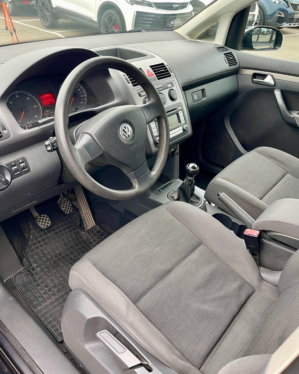 Volkswagen Touran I · Рестайлинг , 2007 г., механика, дизель - фото 10