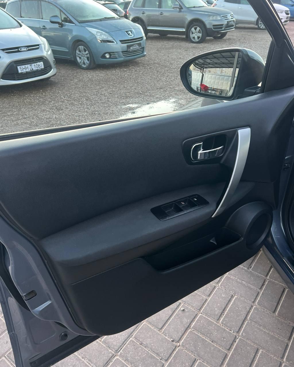 Nissan Qashqai+2 I · Рестайлинг , 2010 г., механика, дизель - фото 9