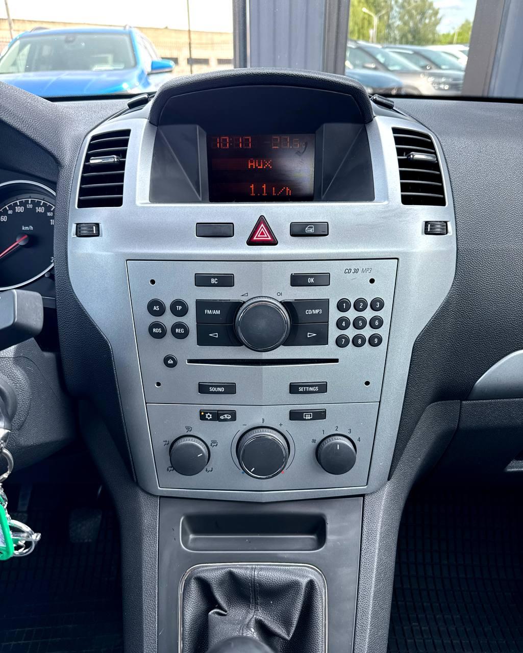 Opel Zafira B · Рестайлинг, 2012 г., механика, бензин - фото 13