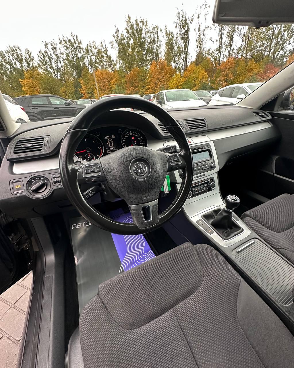 Volkswagen Passat B6 , 2010 г., механика, дизель - фото 9